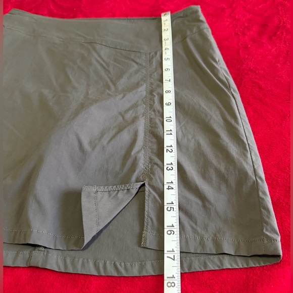 Patagonia Olive Green SZ 6 Skort Perfect With Liner High Waisted Flattering Cute - Picture 6 of 12